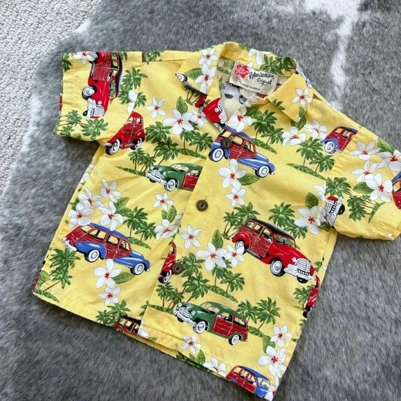 Hilo Hattie Hawaiian Classic Car Shirt - Picture 3 of 8